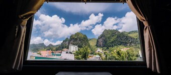 河江 Ma Pi Leng 豪華飯店