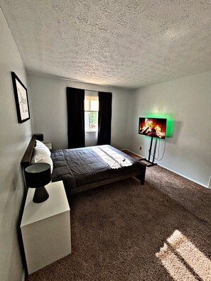 Internet, bed sheets