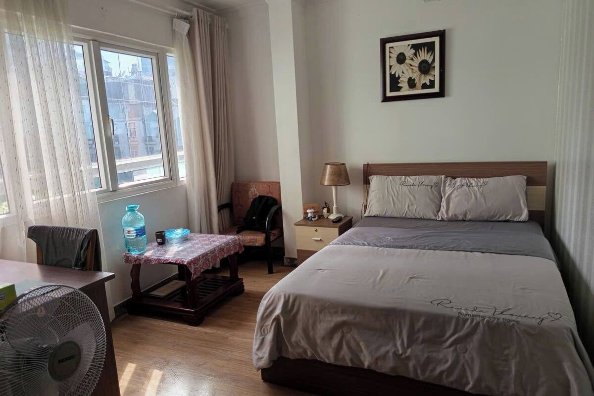 Studio, balcon | Bureau, Wi-Fi gratuit