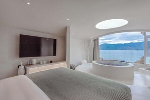 Classic Double Room, Lake View - Sky of September Lugu Lake Hotel (Lijiang)