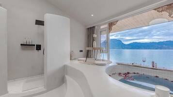 Romantic Double Room, Lake View | Desk, laptop workspace, blackout drapes, soundproofing
