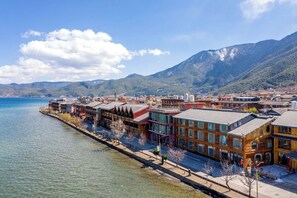 บริเวณภายนอก