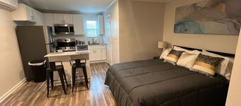 Apt 8 - Studio Apartment - DN Stairs