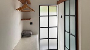 Ảnh chưa phân loại, 4 trong số 29 ảnh, nút