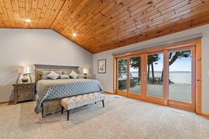 4 bedrooms, iron/ironing board, WiFi, bed sheets - Summer Availability!
Newly Renovated 4 bedroom Lake Front Home on Otsego Lake MI (Gaylord)