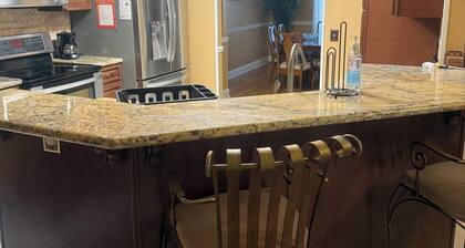 Perfect 4-bedroom house with a Heated Pool in a nice Pensacola neighborhood