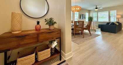 Beautiful 4-bedroom house in quiet neighborhood in Ewa Beach!