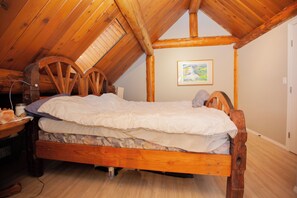 Iron/ironing board, Internet, bed sheets - A Beautiful Country Log Home in Strathcona County, Alberta, close to Edmonton. (Ardrossan)