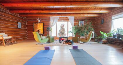 A Beautiful Country Log Home in Strathcona County, Alberta, close to Edmonton.