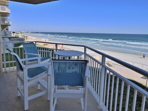 Property grounds - Popular Blue Surf OceanFront 3/3 Luxury Remodeled Views Views VIews (Daytona Beach)