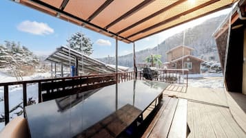 Basic-værelse - 3 soveværelser (Room 1 (Group/Pet-Friendly/Private)) | 1 soveværelse, gratis Wi-Fi
