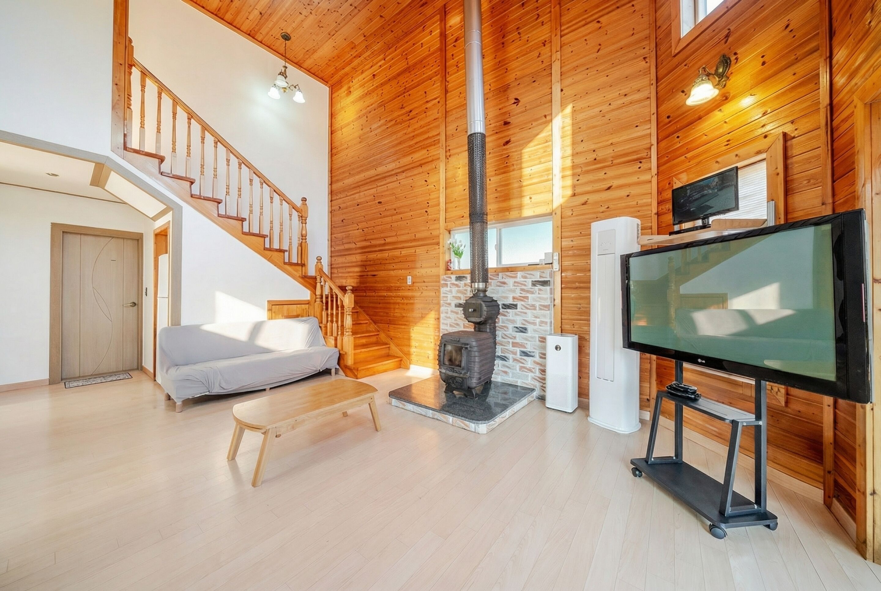 Basic Room, 3 Bedrooms (Room 1 (Group/Pet-Friendly/Private))