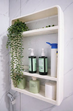 Shower, free toiletries, hair dryer, towels - Soluna Pearl Villa Tien Loi Residence  (Phan Thiet)