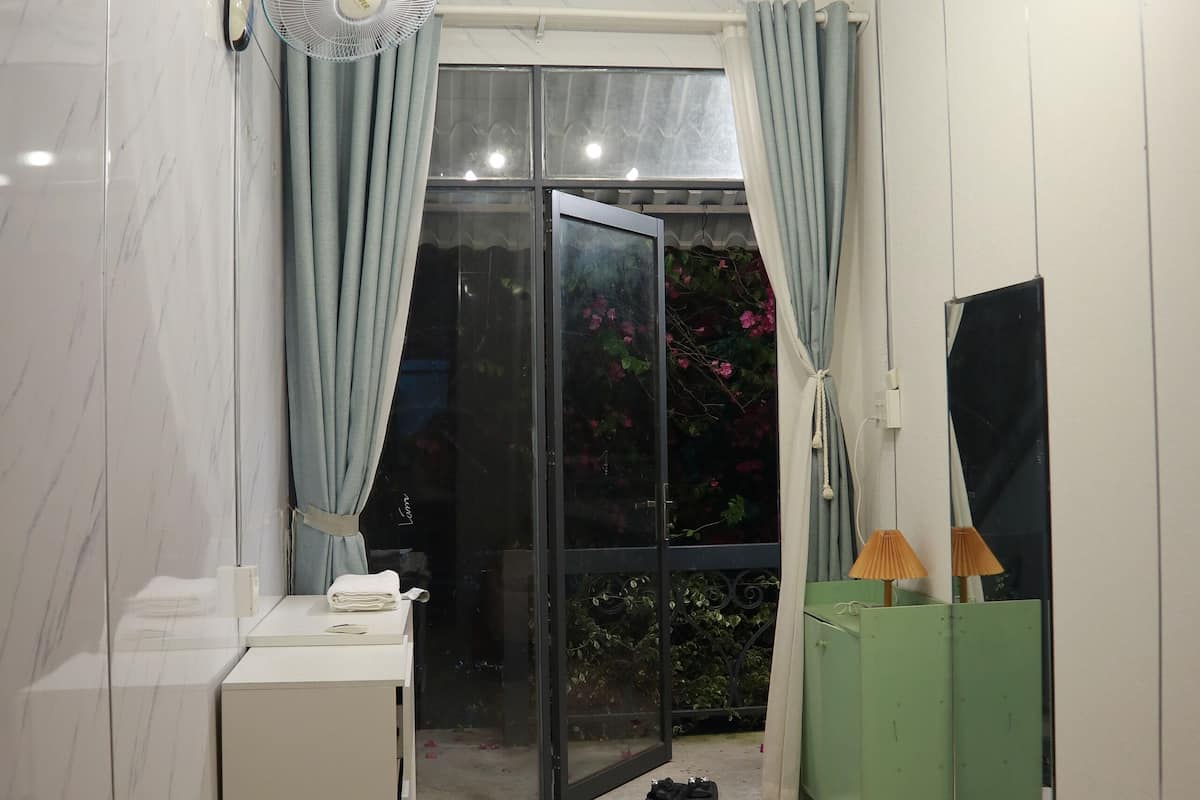 Chambre Double Standard pour 1 personne, 1 grand lit 1 place