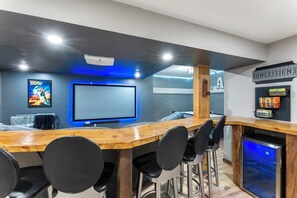 Interior - Mountain View Chalet Poconos - 8-Person Hot Tub, Firepit, Theater Room and Lakes (Pocono Lake)