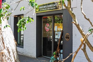 Exterior detail - The Surrey Redfern 5 (Redfern)