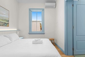 Fer et planche à repasser, Wi-Fi, draps fournis