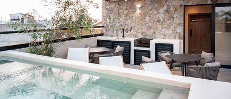 屋外ダイニングエリア