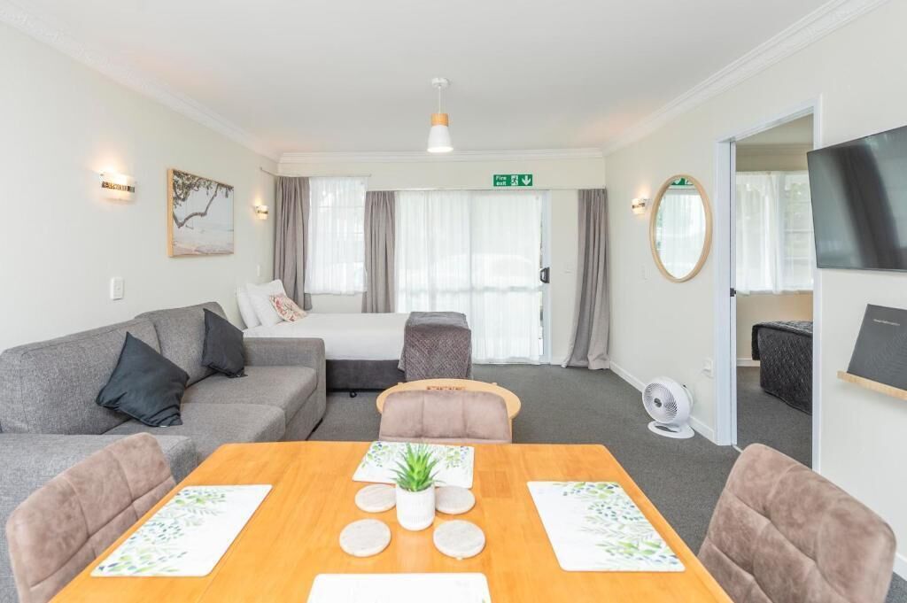 Apartment, 1 Bedroom, Patio, Garden View | Interior
