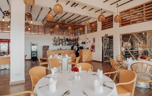 Phòng đôi Tiêu chuẩn, ban công, quang cảnh thung lũng | Khu ăn uống