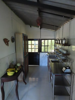 Kühlschrank, Mikrowelle