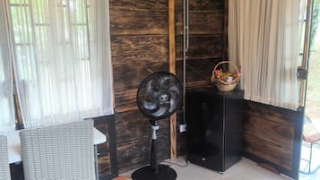 Deluxe Double Room, Garden View | Interior