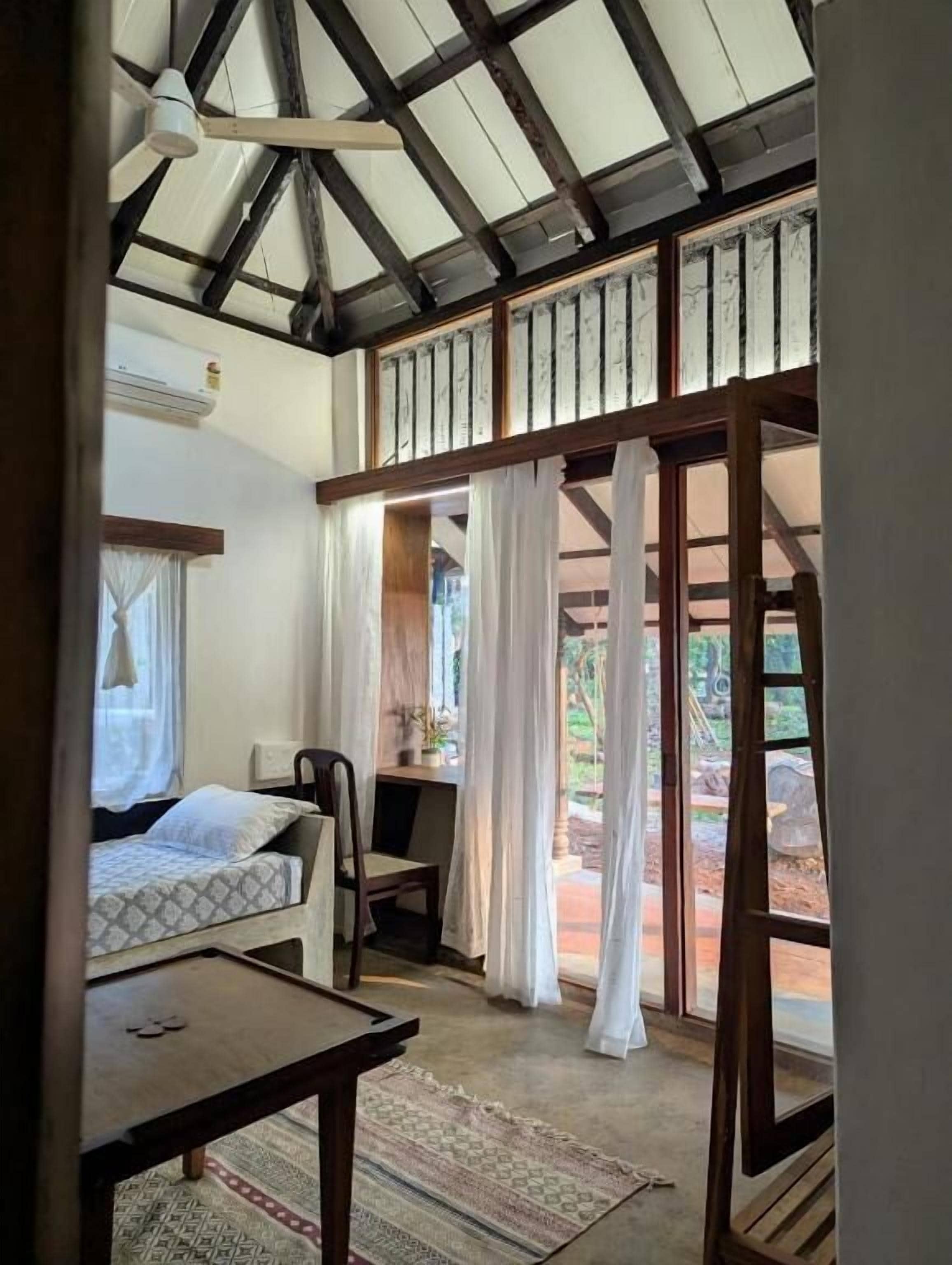 Standard Single Room, Multiple Beds, Pets not allowed, Garden View | Free WiFi