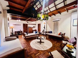 Chalet superior, vistas al jardín | Zona de estar