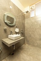Towels, soap, shampoo, toilet paper