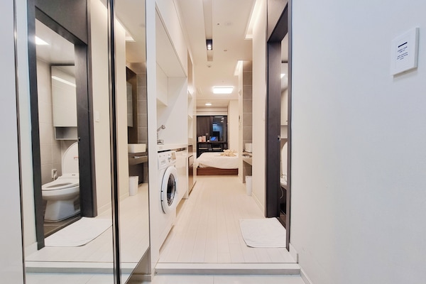 Standard Twin Room | Desk, laptop workspace, blackout drapes, free WiFi