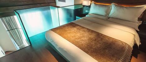 Comfort Quadruple Room, Lanai, Courtyard View | Premium bedding, down comforters, memory foam beds, free minibar