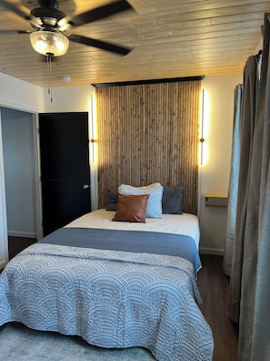 3 slaapkamers, een bureau, een strijkplank/strijkijzer, gratis wifi