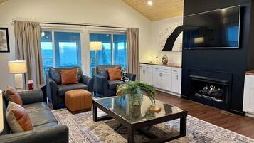 Télévision, cheminée