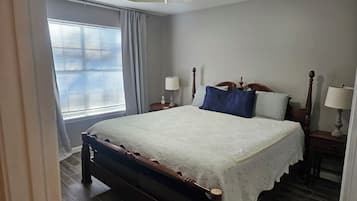 3 chambres, fer et planche Ă repasser, Wi-Fi, draps fournis