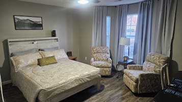 3 slaapkamers, een bureau, een strijkplank/strijkijzer, gratis wifi