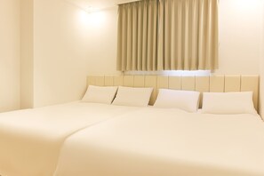 Junior Suite, Non Smoking | Blackout curtains, iron/ironing board, free WiFi, bed sheets - Marant Residence Hotel (Busan)