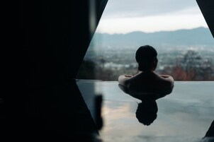 Vila, sacada, vista para a cidade | Spa