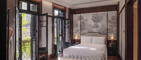 Premier-Suite, Stadtblick | Zimmersafe, Schreibtisch, Bügeleisen/Bügelbrett, kostenlose Babybetten