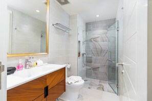 Bathroom - City1BR Condo Pool Gym C261 (Wichit)