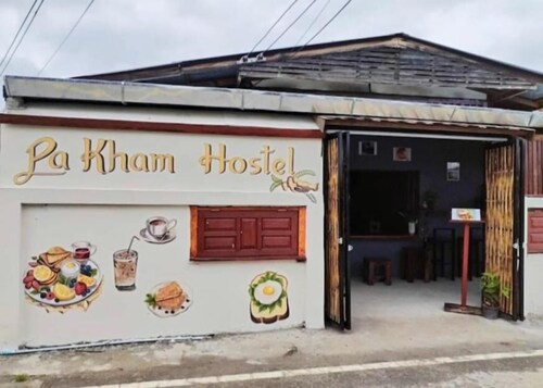 Pa kham Hostel