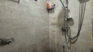 Shared Dormitory | Bathroom