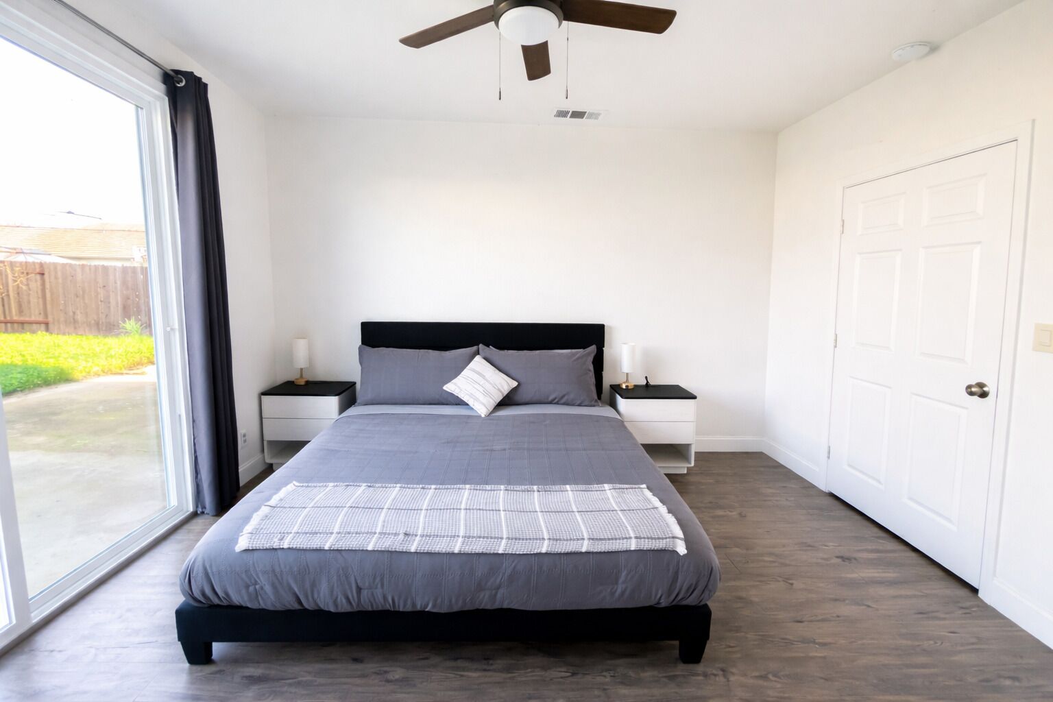 3 habitaciones, tabla de planchar con plancha y wifi gratis 