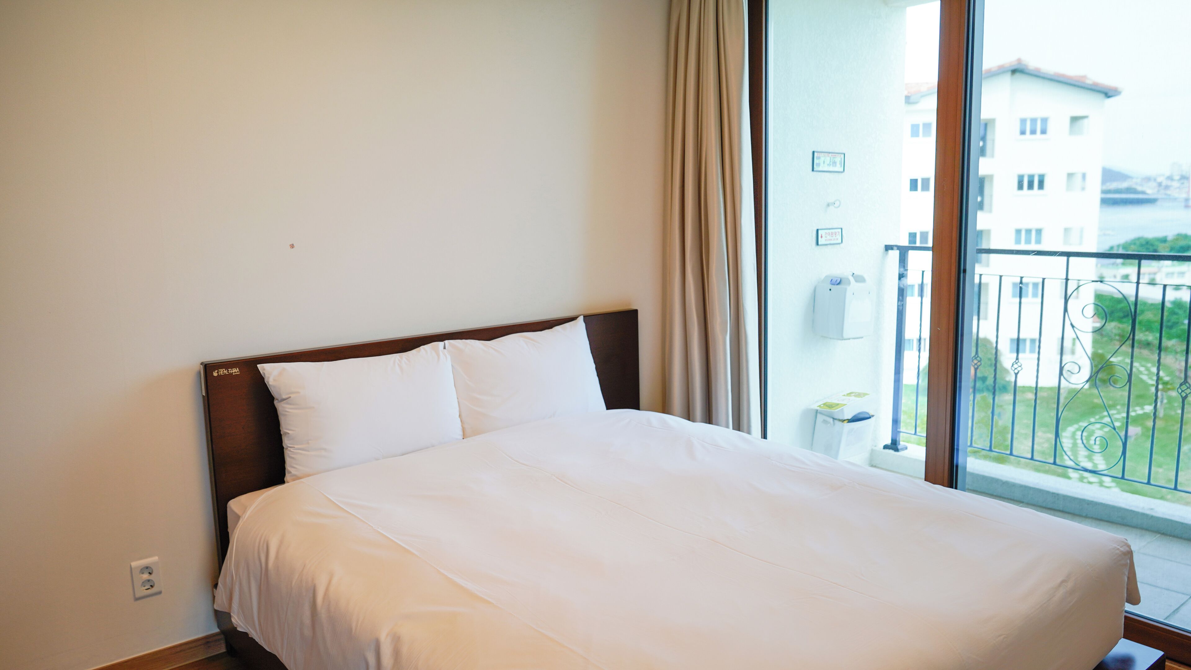Suite | Decoración personalizada, muebles diferentes y wifi gratis 