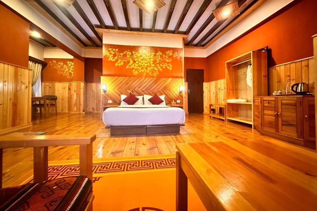 Standard Double Room, Mountain View | Free WiFi