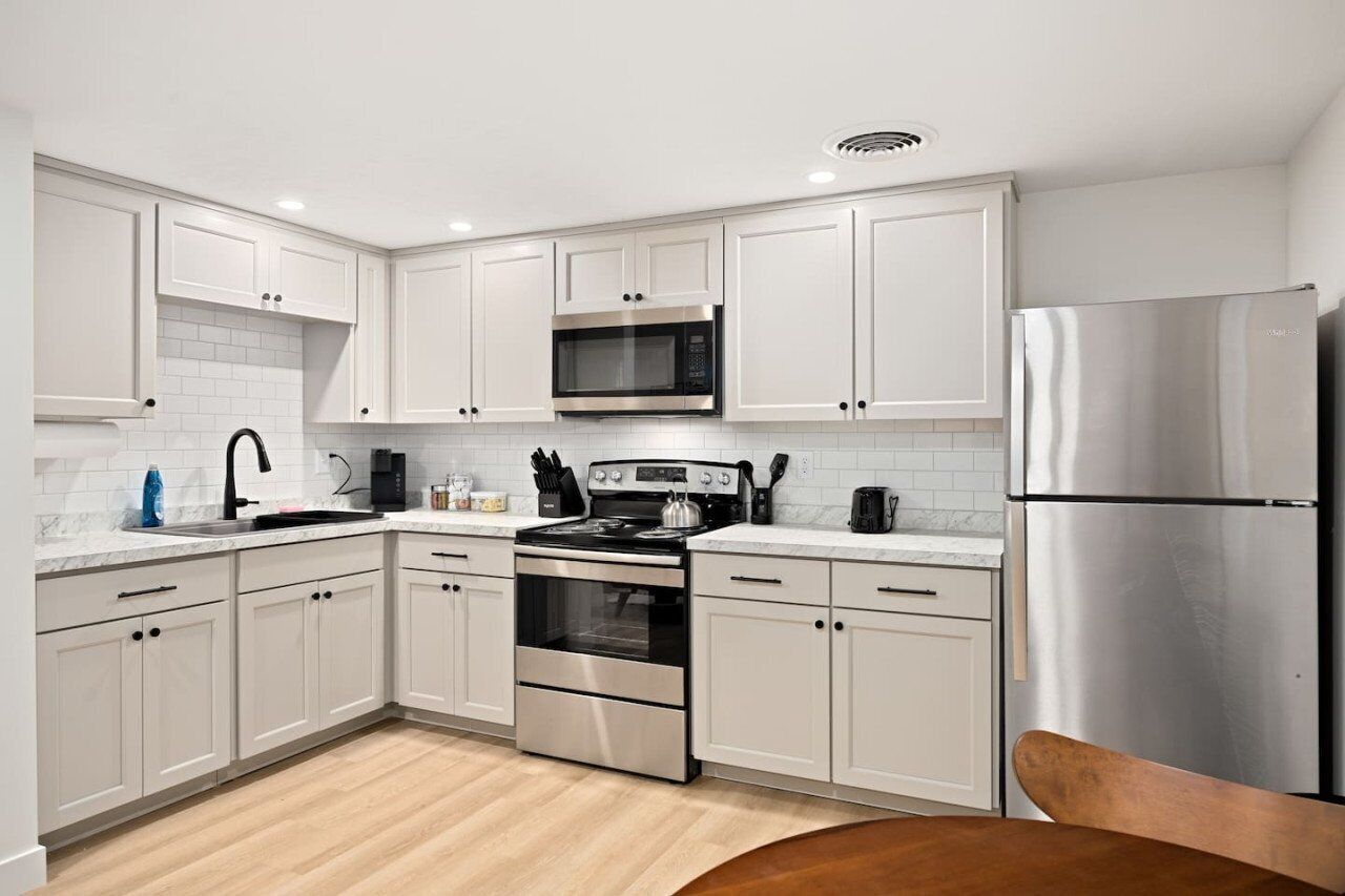 Apartment, Non Smoking | Private kitchen