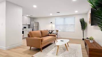 Apartment, Non Smoking | Living area