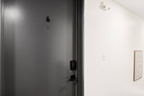 Interior - The Silo 6 - Modern Abode (Morton)