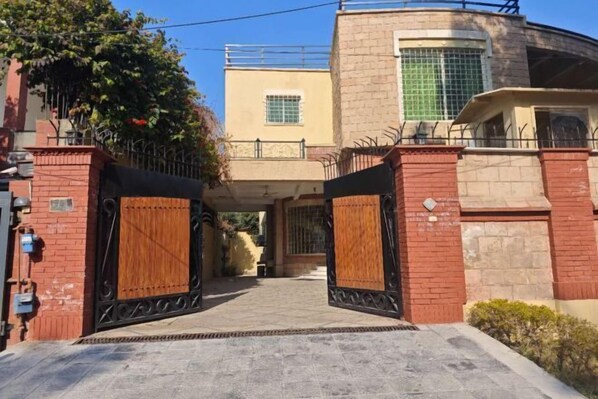 Exterior - Li Yuan Ju Hotel (Islamabad)