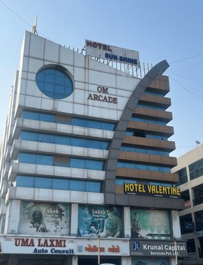 Mặt tiền nơi lưu trú