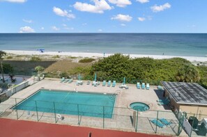 Pool - Beachfront Condo w/ Stunning Water Views | Reflections On The Gulf 504 (Indian Rocks Beach)